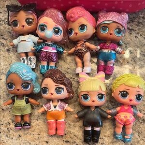 L.O.L. Surprise! Dolls Lot w clothes and accessories